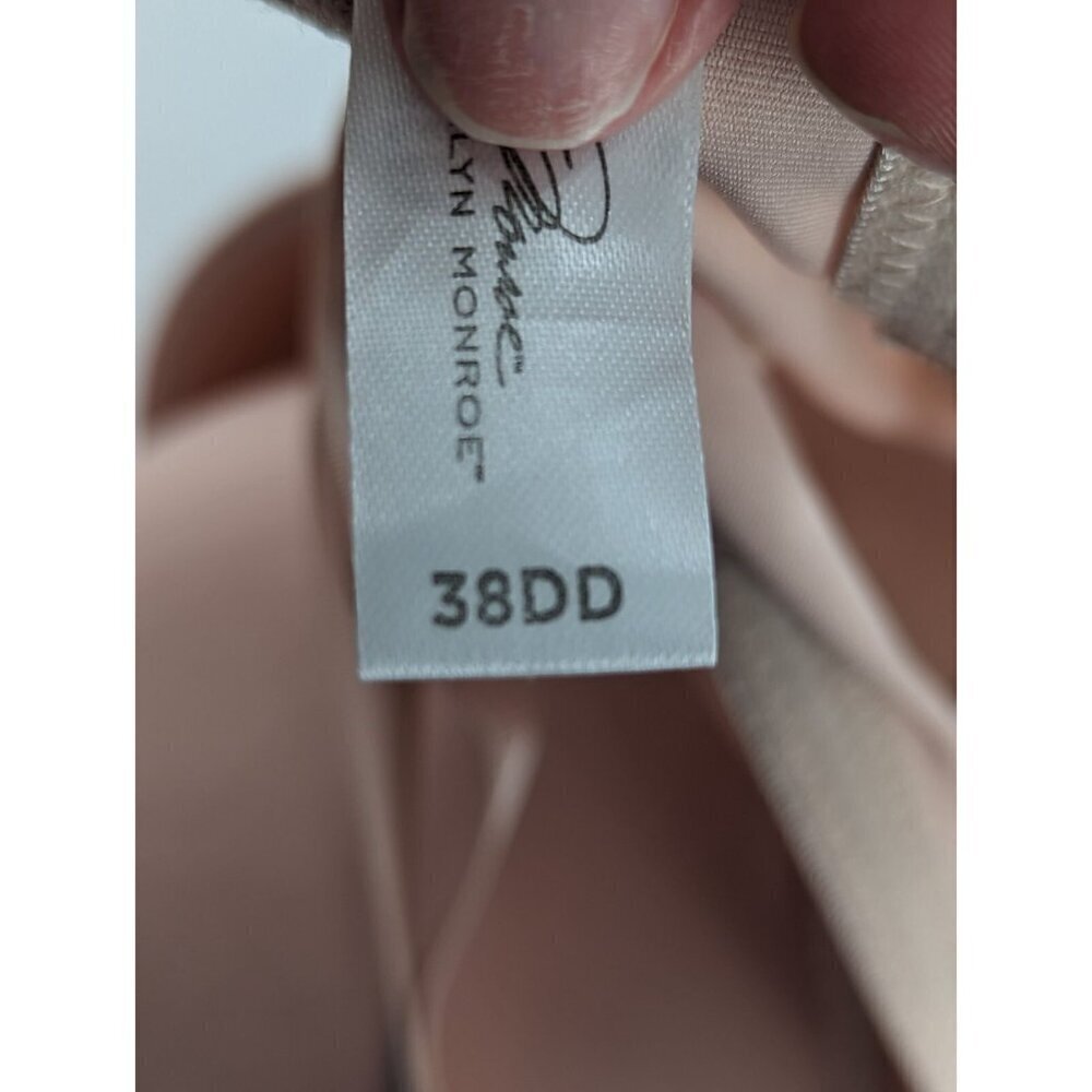 Marilyn Monroe Women's Beige Bra Size 38DD - Picture 8 of 9
